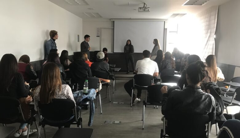 Charla con primer semestre