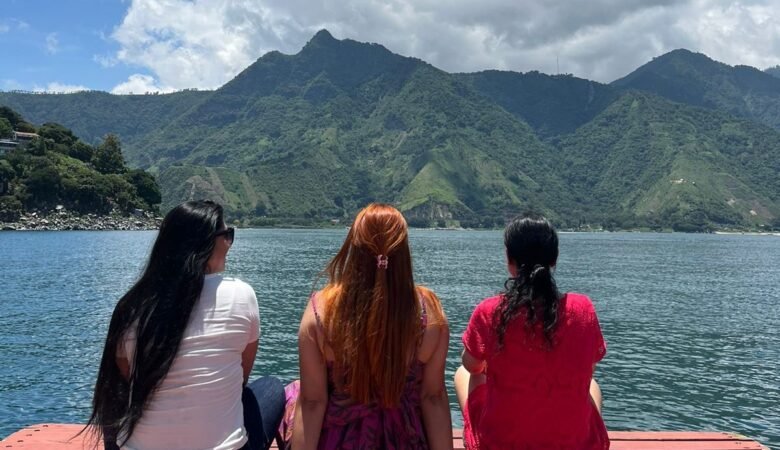 Ellas, Diana, Anny y Nury en el Lago Atitlán Guatemala 2024