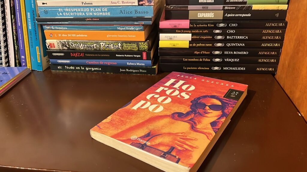 Carátula del libro Horóscopo de Paola Guevara