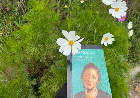 Carátula libro Kim Ji-young, nacida en 1982 de Cho Nam-joo