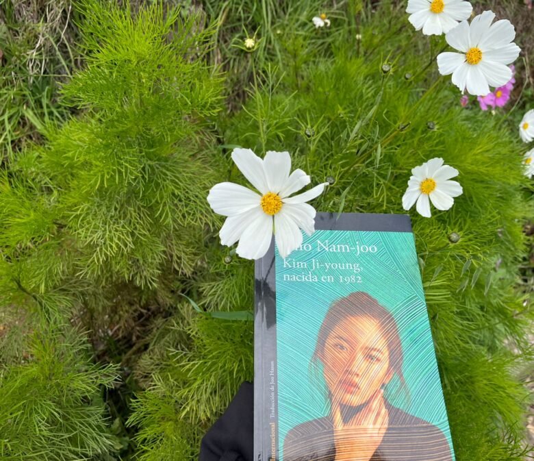 Carátula libro Kim Ji-young, nacida en 1982 de Cho Nam-joo
