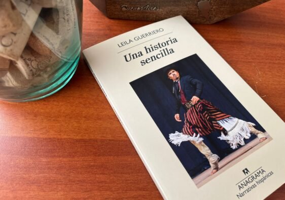 Carátula del libro Una historia sencilla de Leila Guerriero