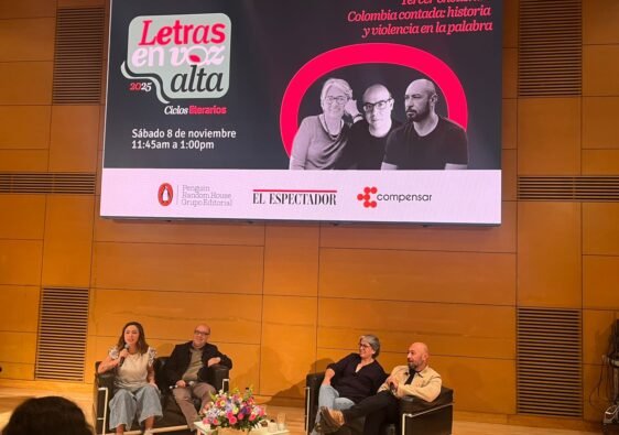 Yolanda Ruiz, Laura Camila Arévalo, Ricardo Silva, Gimer Mesa. Evento Letras en voz alta 2025