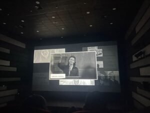 Pantallazo de los créditos de la película Estimados Señores