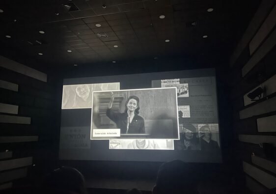 Pantallazo de los créditos de la película Estimados Señores